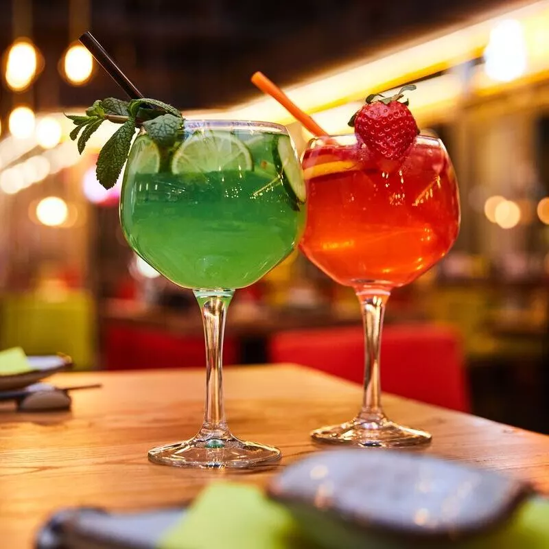 HAPPY HOUR 1 Happy Hour