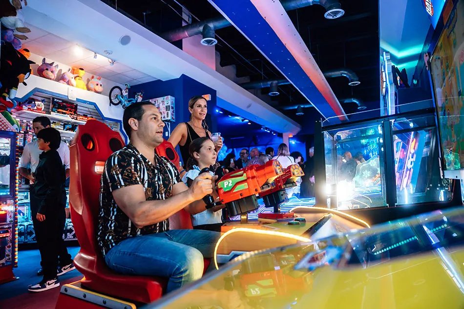 Top Indoor Game Zones to Celebrate Christmas in Miami with Your Family 2024 1 Celebrate Christmas in Miami