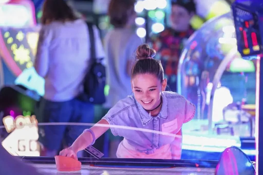 VIRTUAL REALITY 21 Arcade Paradise